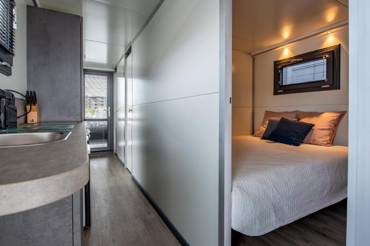 Waterlodges Veerse Meer 캄퍼란트 외부 사진